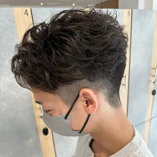 【メンズ】短髪パーマ特集｜簡単におしゃれヘアに！パーマの種類とセット方法をご紹介