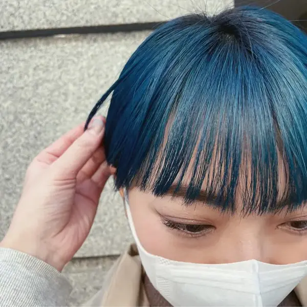 髪色図鑑】エメラルドブルーってどんな髪色？厳選カタログ27選を紹介