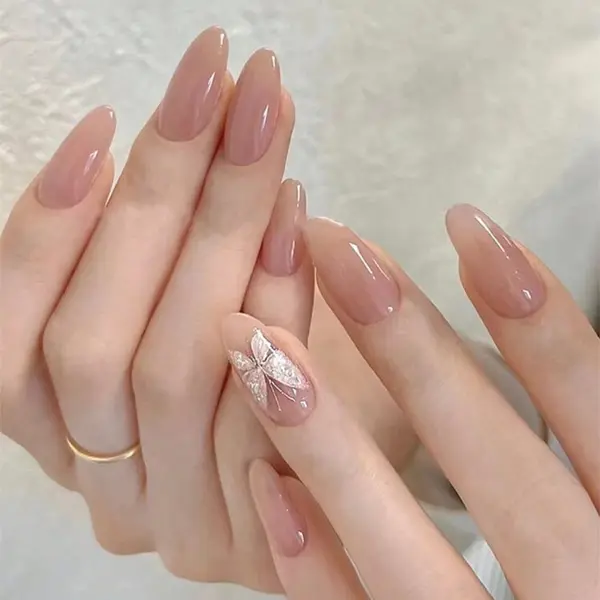 ネイル画像 ネイルにかかる値段の相場とは？シンプルネイルからアートネイルまで